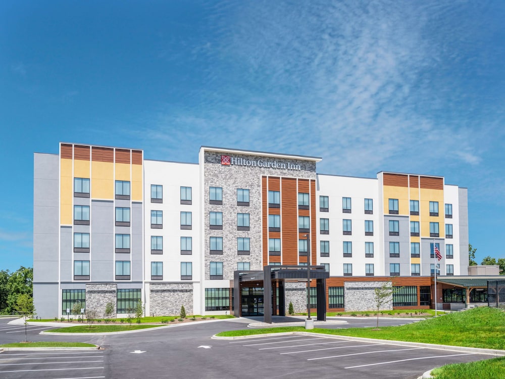 Hilton Garden Inn Jeffersonville Louisville North - carbon neutral hotel in Jeffersonville