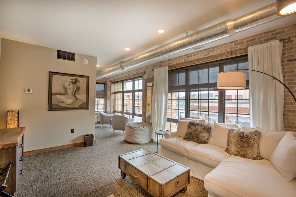 Hotel Crosby - photo 27