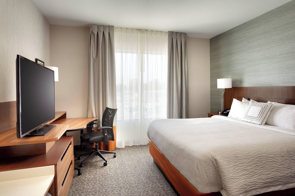 Fairfield Inn & Suites by Marriott Springfield North - photo 12