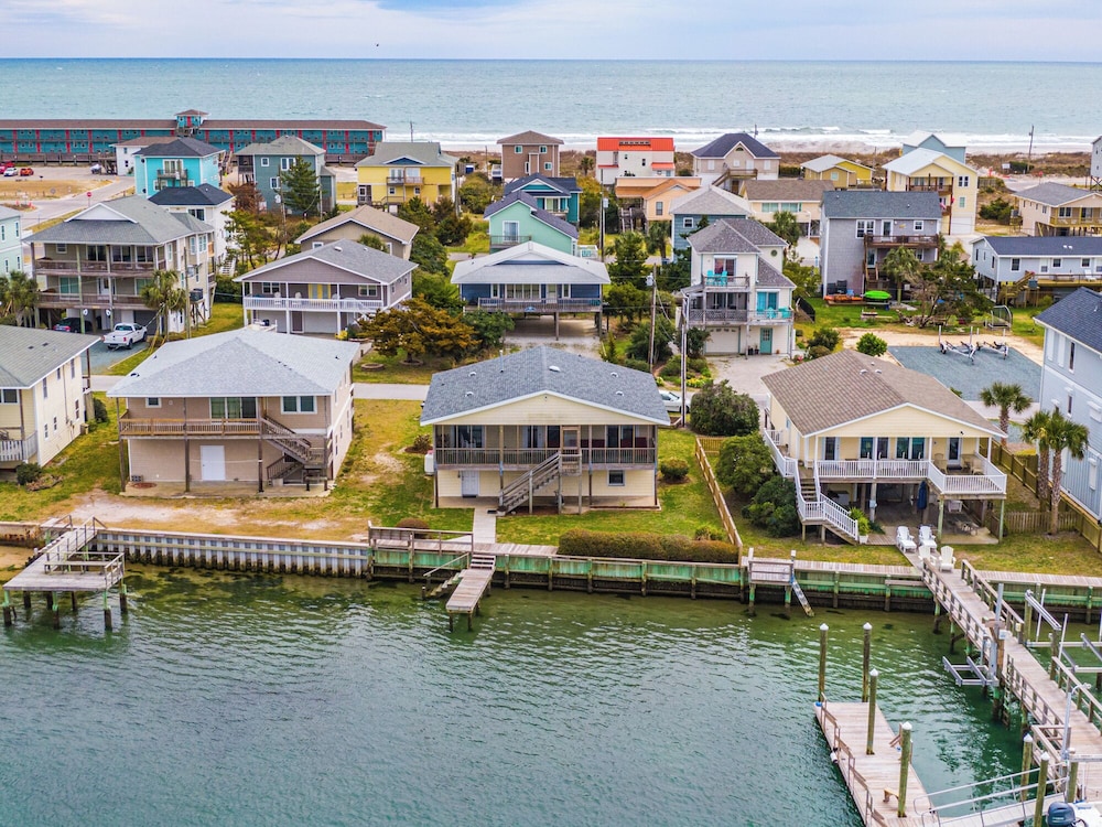 Lindy B in Holly Ridge, United States