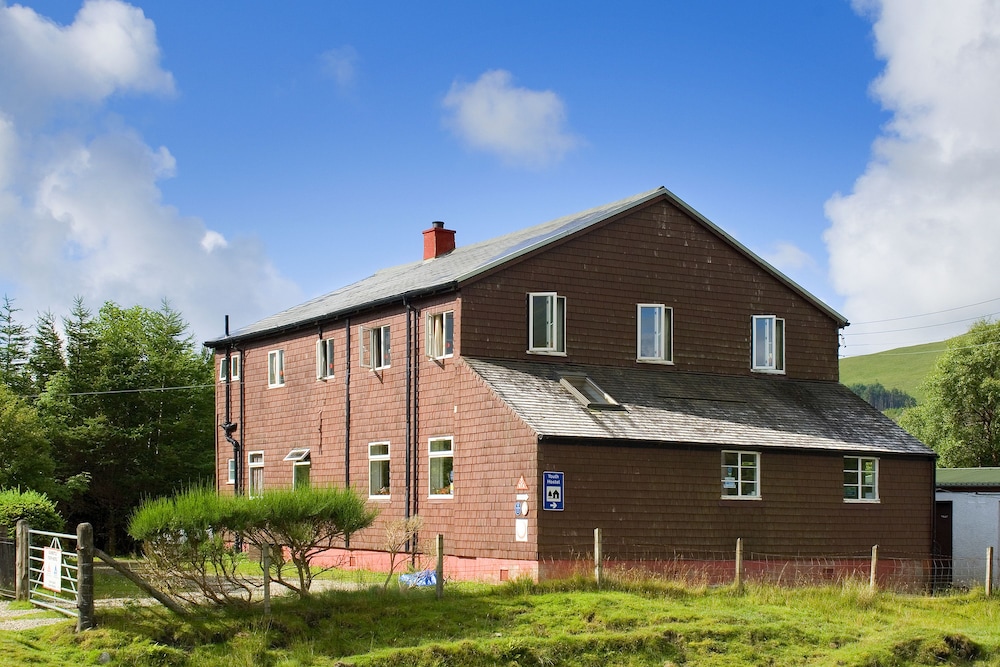 Glenbrittle Youth Hostel — 4-Star Luxury Hotel in Highland, United Kingdom