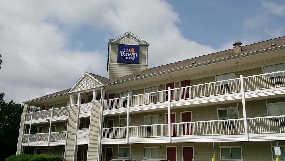 InTown Suites Extended Stay Birmingham AL Huffman Road - photo 13