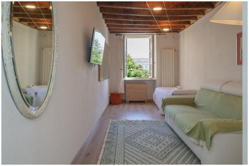 Carlina Charme 10 minutes from Porta Nuova WIFI — 4-Star Luxury Hotel in Turin, Italy