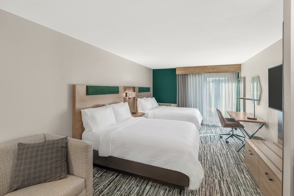 Holiday Inn Express & Suites Hayward by IHG - photo 22