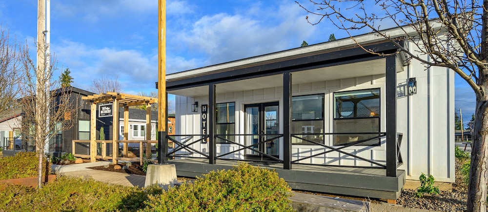 The Boutique Retreat - photo 9