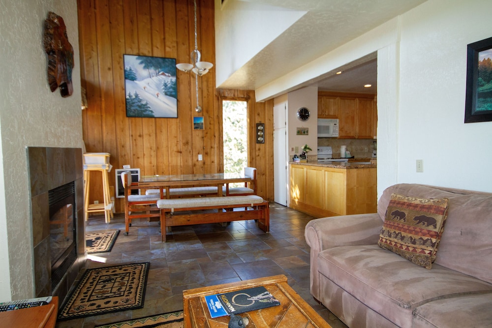 Mammoth Ski & Racquet Club - photo 41
