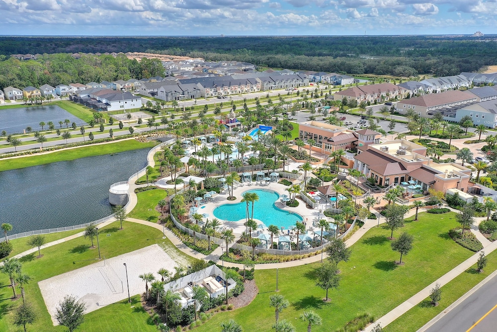 Rear Views Spa Games Room Pet Friendly Resort Amenities 8 Bedroom Villa - photo 44