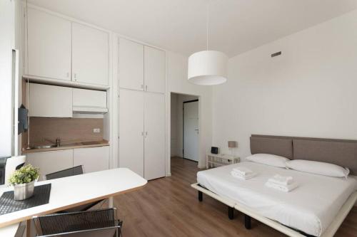 Youhosty Garibaldi72 — 4-Star Luxury Hotel in Milan, Italy