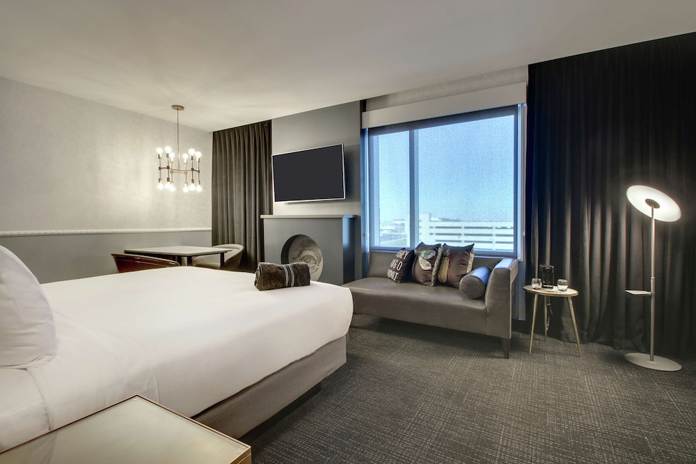 The Rose Chicago Tapestry Collection by Hilton - photo 35