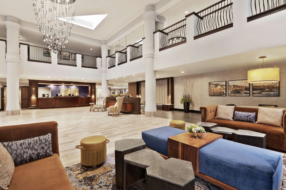 Doubletree by Hilton McLean Tysons - photo 2