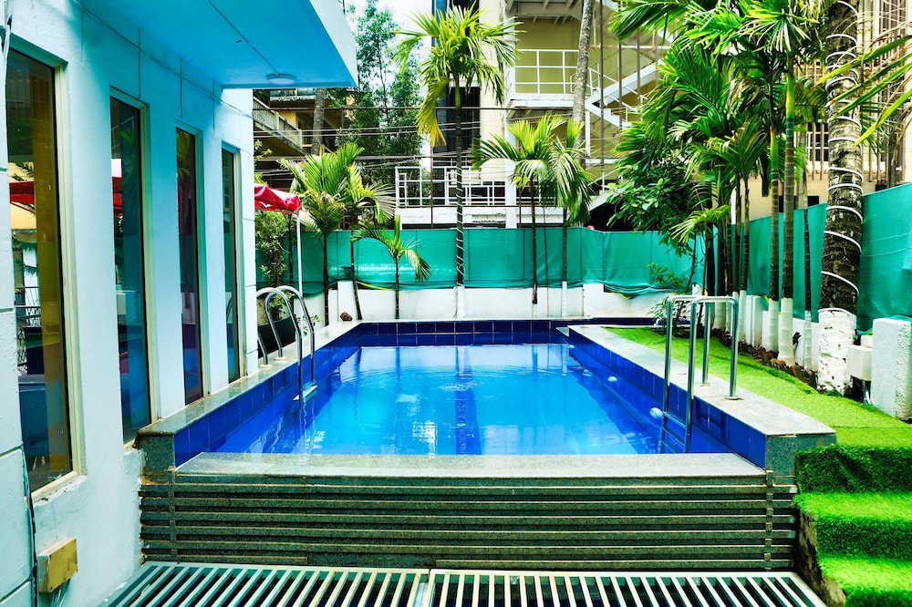 Blue Pearl A Boutique Hotel