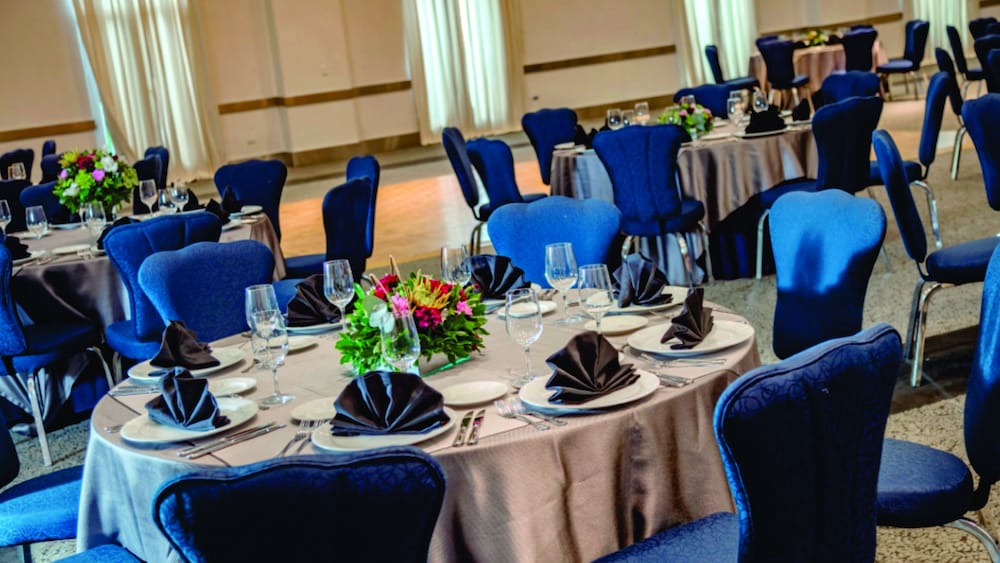 Banquet hall