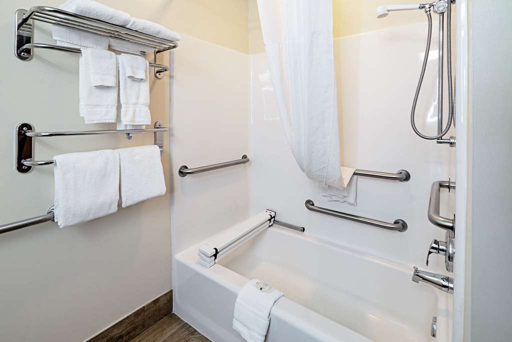 Quality Inn & Suites Robbinsville - photo 16