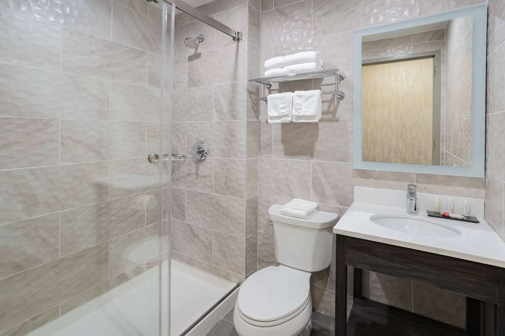 Days Inn by Wyndham Bronx NYC - photo 30