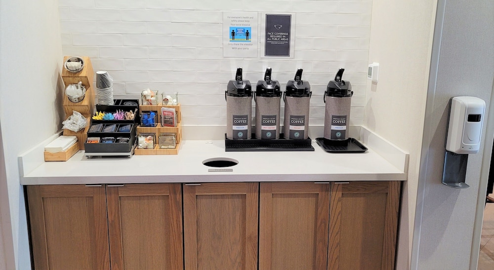 Fairfield by Marriott Inn & Suites Pensacola Pine Forest - photo 20