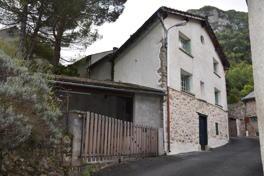 La belle Audoise - carbon neutral hotel in Unknown City