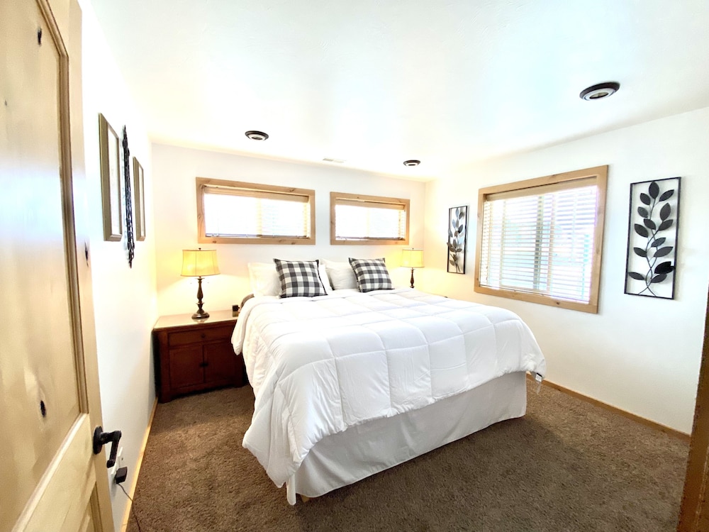 The Raspberry Garden Luxury Hotel & Suites in Rexburg, United States