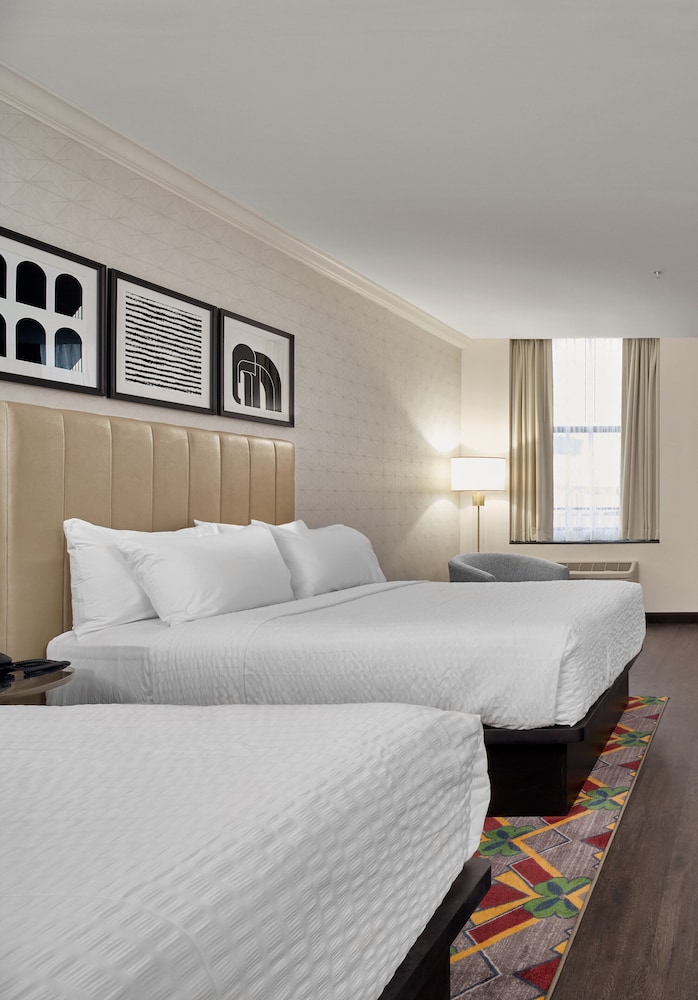 Hotel Indigo Cleveland Downtown by IHG - photo 21