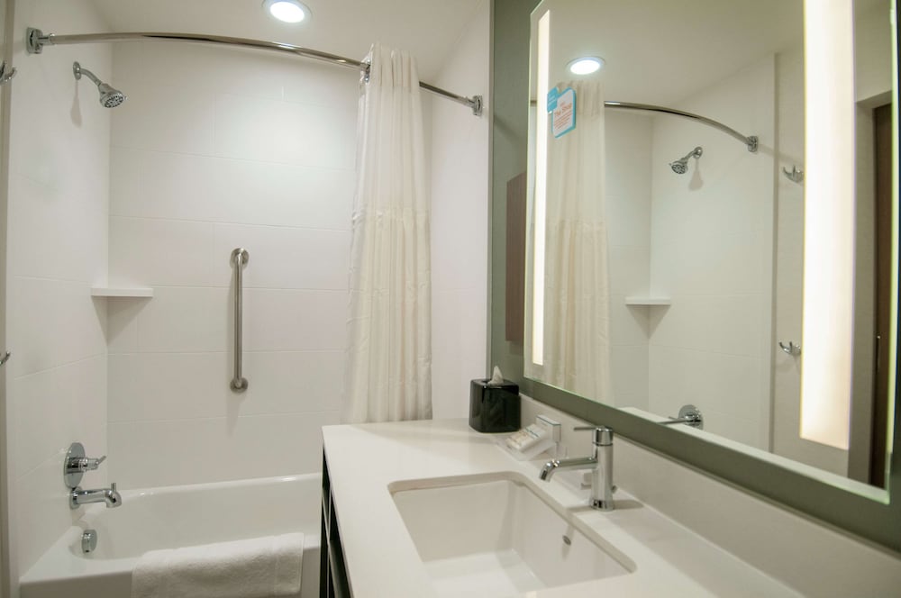 Hilton Garden Inn Jackson Clinton - photo 29
