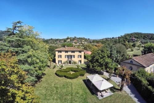 Villa Clara 20 by Salogi Villas — 4-Star Luxury Hotel in Lucca, Italy