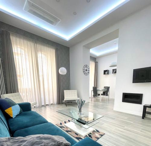 Duomo Platinum Apartments — 4-Star Luxury Hotel in Naples, Italy