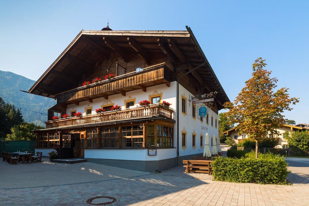 Rait ner Wirt - carbon neutral hotel in Schleching