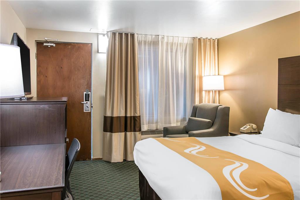 Quality Inn & Suites Houghton Downtown - photo 13