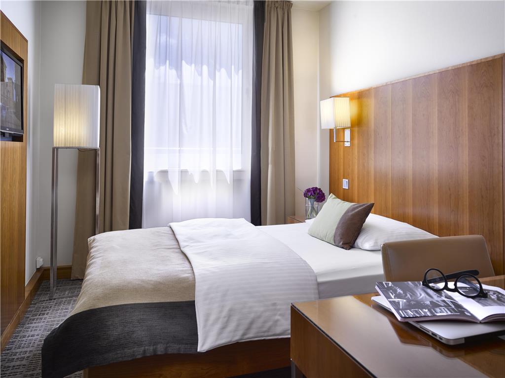 K K am harras Solo Urban