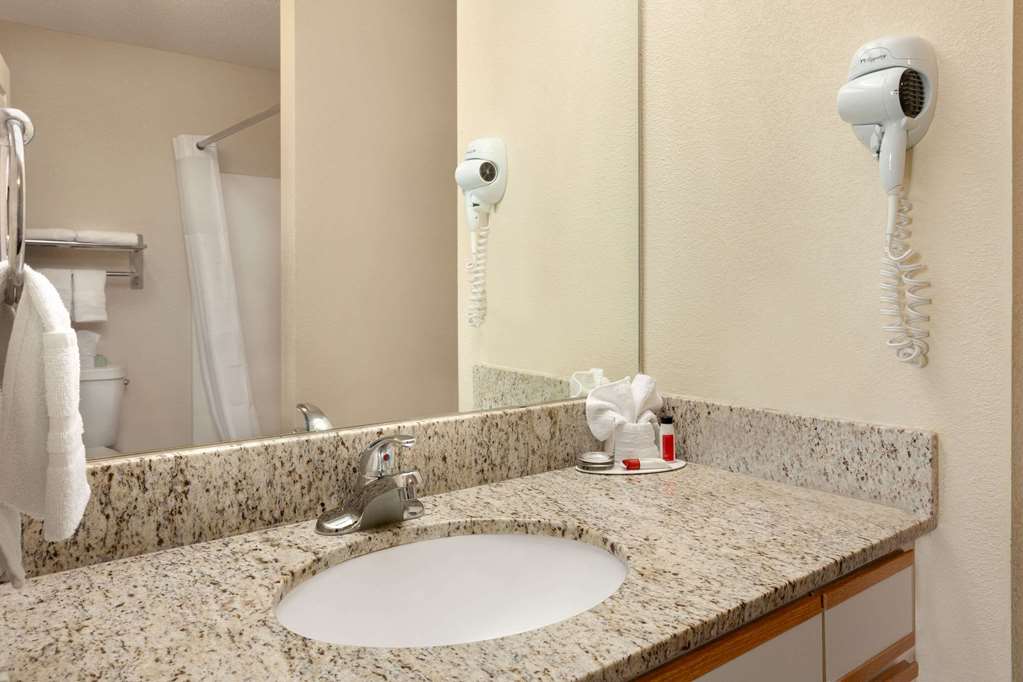 Baymont by Wyndham Wichita East - photo 15