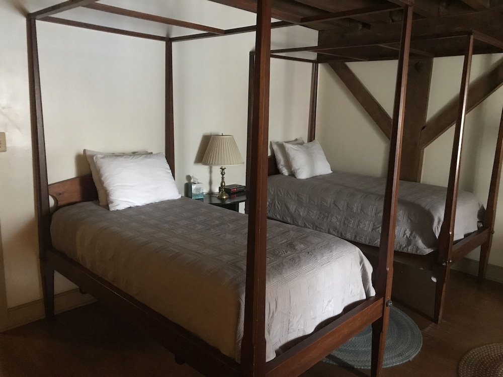 Inn at Millrace Pond - photo 7