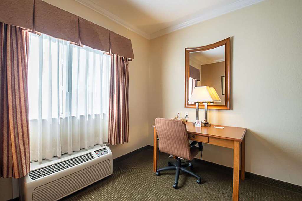 Days Inn by Wyndham Copperas Cove - photo 13