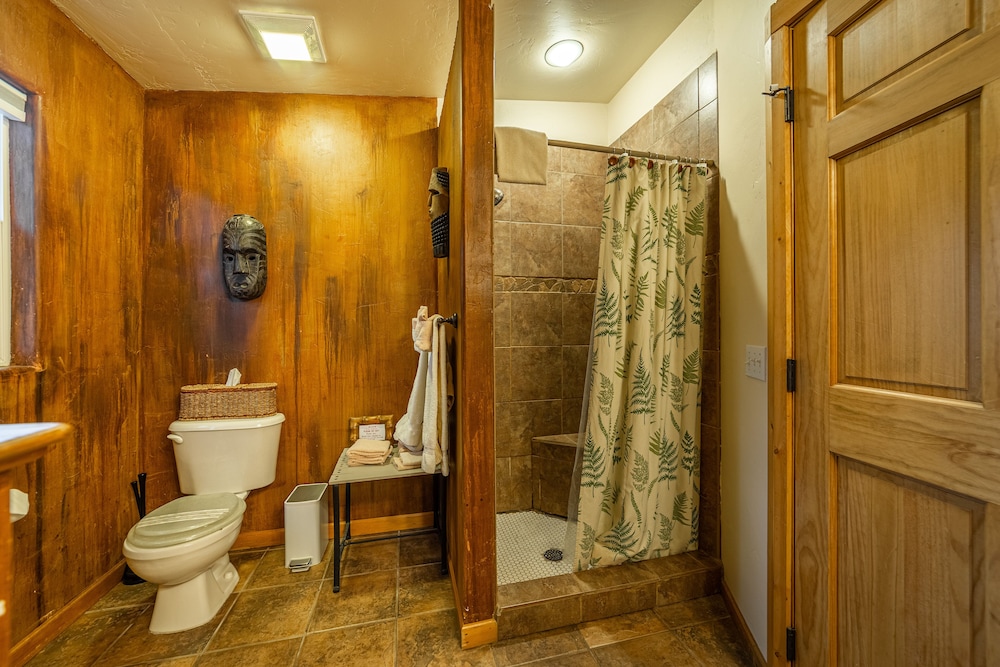 The Islander Inn - photo 34