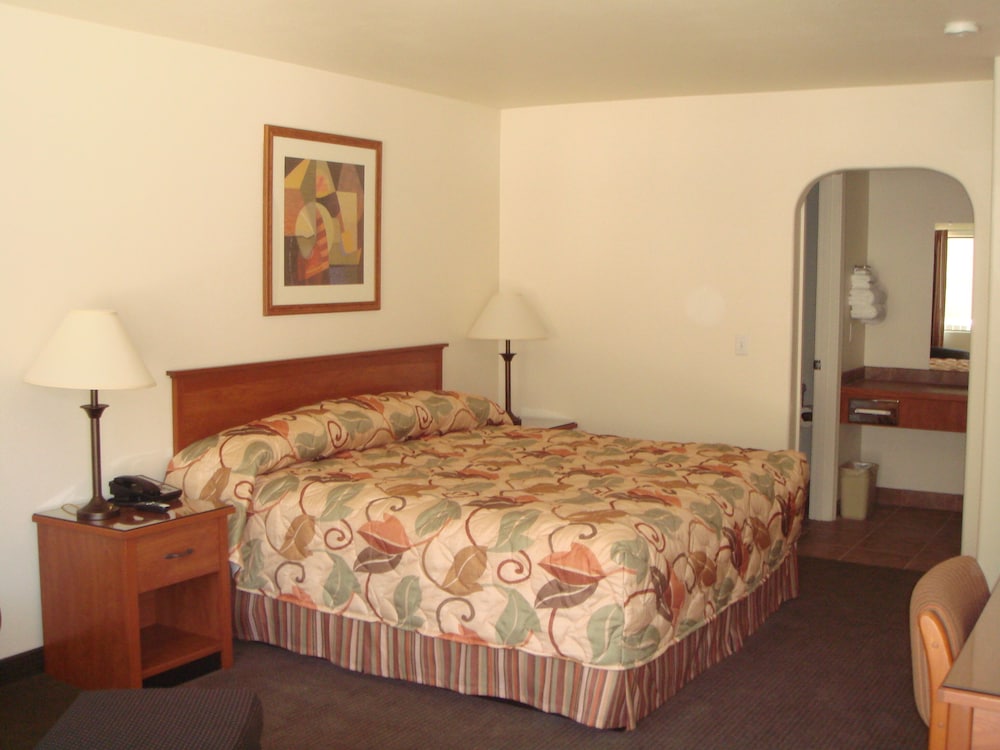 Premier Inns Tolleson - photo 8