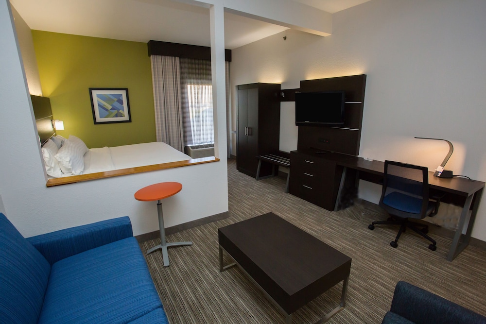 Holiday Inn Express Wilmington by IHG - photo 37