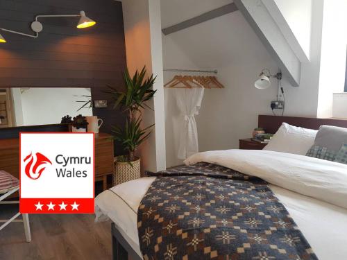 Hayloft Cottage — 4-Star Luxury Hotel in Narberth, United Kingdom