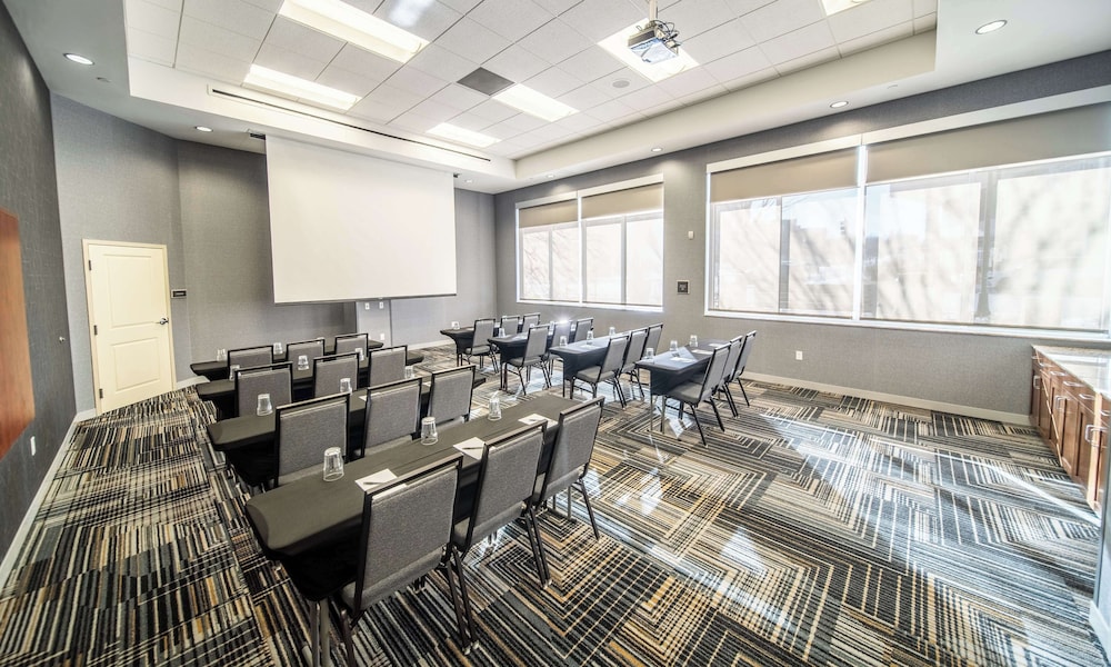 Homewood Suites by Hilton Rochester Mayo Clinic Area Saint Marys - photo 36