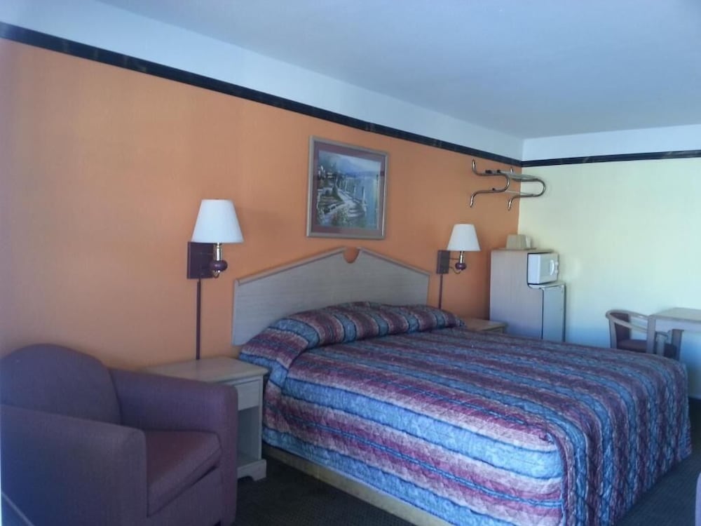 Tower Motel - photo 11