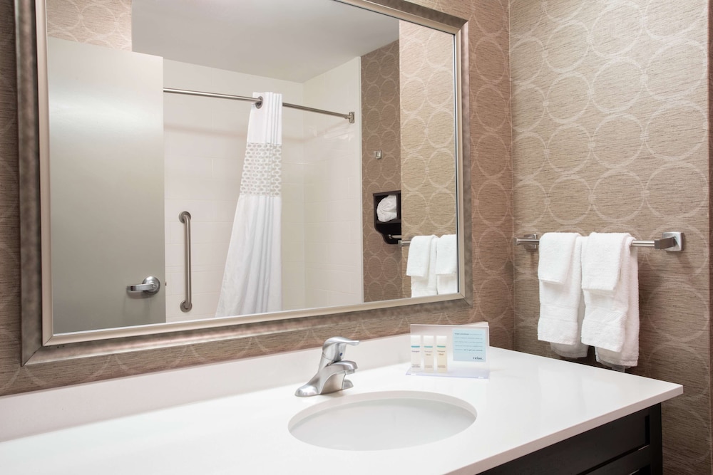 Hampton Inn Philadelphia Voorhees - photo 15