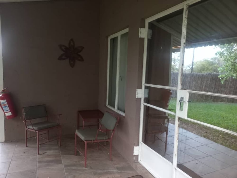 Dithapi Cottages — Shakawe — photo 4