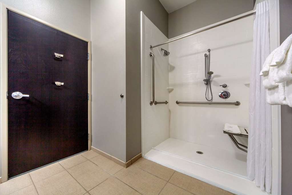 MainStay Suites Lincoln University Area - photo 13