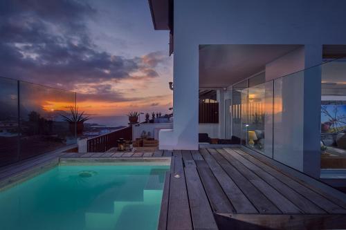 Superior C: private pool & concierge — 4-Star Luxury Hotel in Icod De Los Vinos, Spain