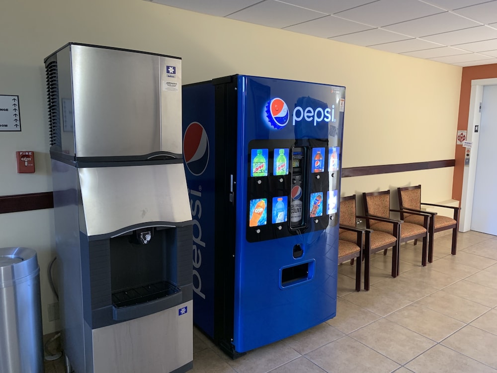 Days Inn by Wyndham Lincoln IL - photo 33
