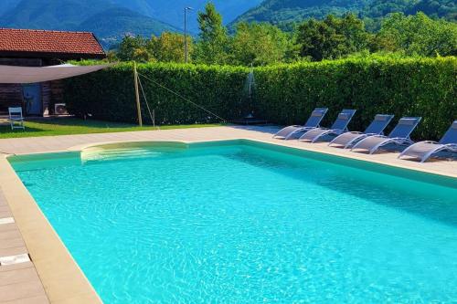 Luxury Villa Lunigiana Private Swimming Pool — 4-Star Luxury Hotel in Bagnone, Italy