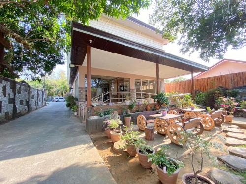 Los Ecijanos Inn in Bolinao, Philippines