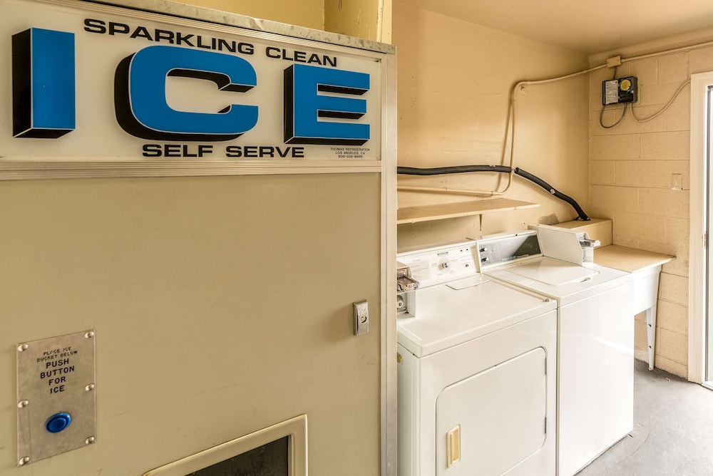 Americas Best Value Inn & Suites Flagstaff - photo 15
