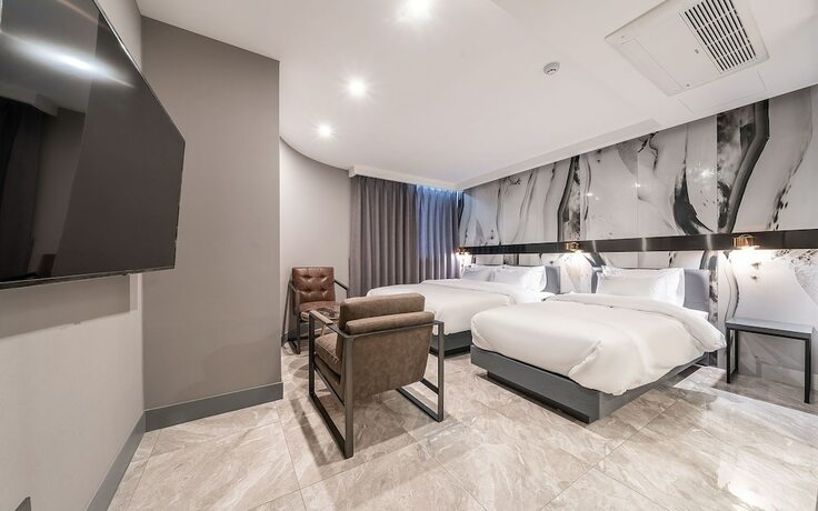 Namyangju Ninestone Hotel in Namyangju, South Korea