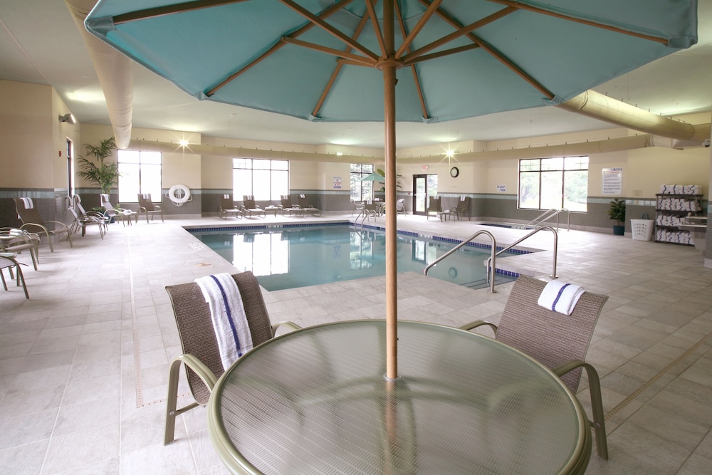 Holiday Inn Express Hotel & Suites Madison Verona by IHG - photo 37