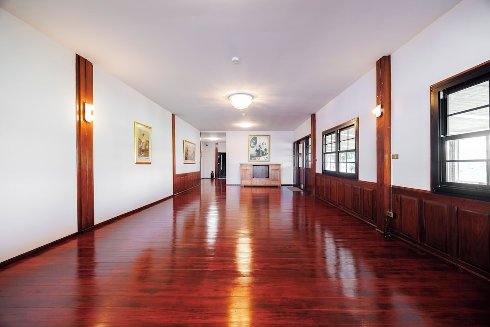 Vla moon boutique in Pak Kret, Thailand