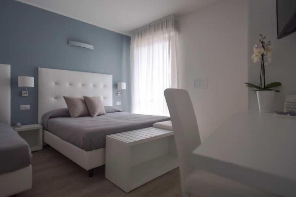 Hotel Ardea - last minute hotel in Riccione