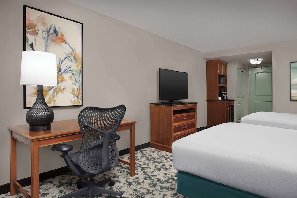 Hilton Garden Inn Gainesville - photo 13